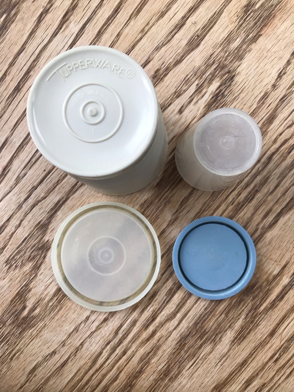 VTG Tupperware Containers - Picture 3 of 5